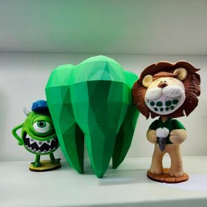 D-5-Decoración consultorio dental verde.